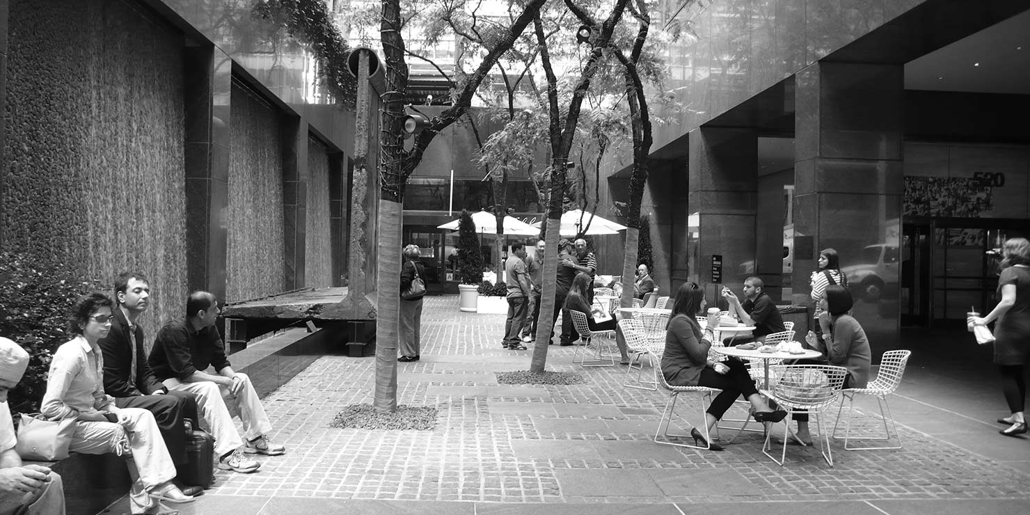 the outdoor public space at 520 Madison Avenue