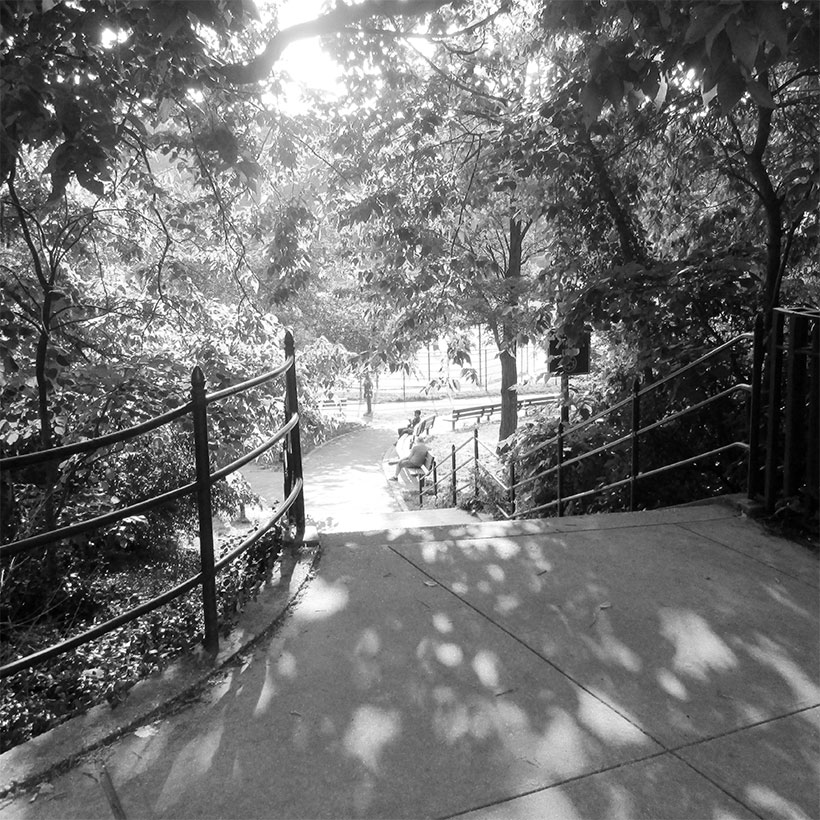 An entrance to Inwood Hill Park at West 214th Street and Seaman Avenue. Photo: Wikimedia Commons, Beyond My Ken.