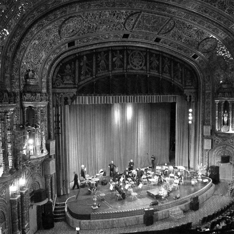 The 175th Street Loew’s Wonder Theatre in the Washington Heights neighborhood of Manhattan. Photo: Wikimedia Commons, Beyond My Ken.