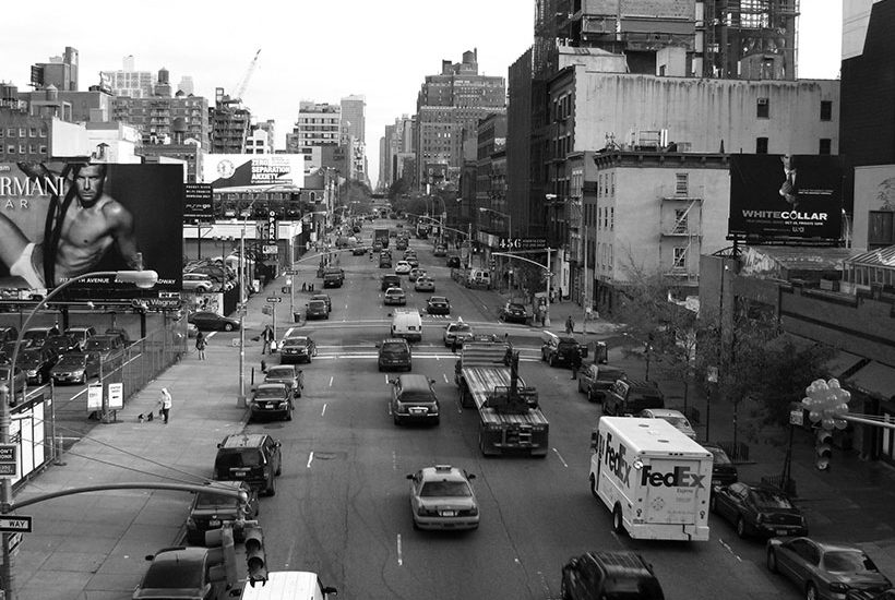 Tenth Avenue in the Chelsea neighborhood of Manhattan. Photo: Wikimedia Commons, angelune des lauriers.