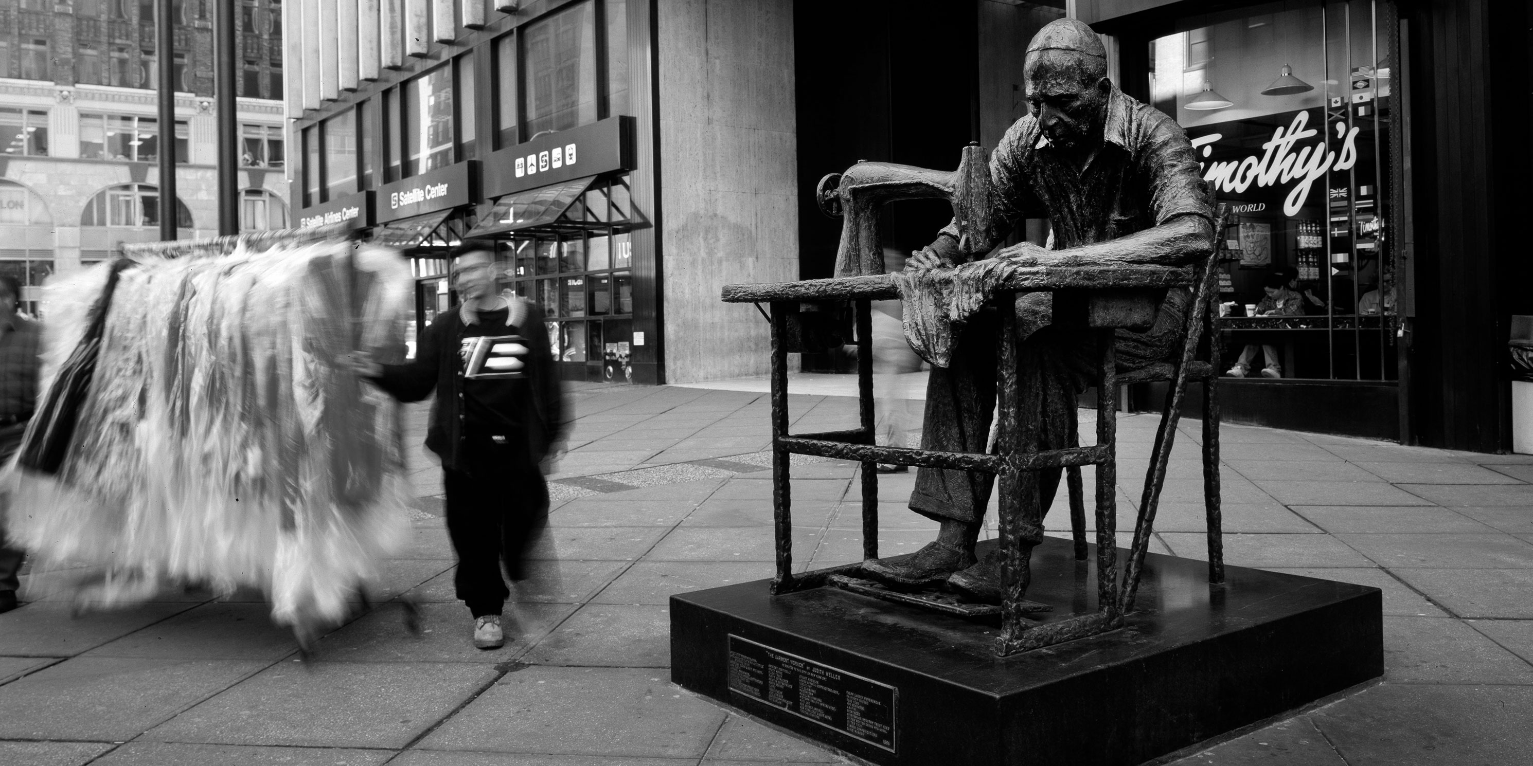 Garment District. Photo: Carol M. Highsmith Archive, Library of Congress, Prints and Photographs Division.