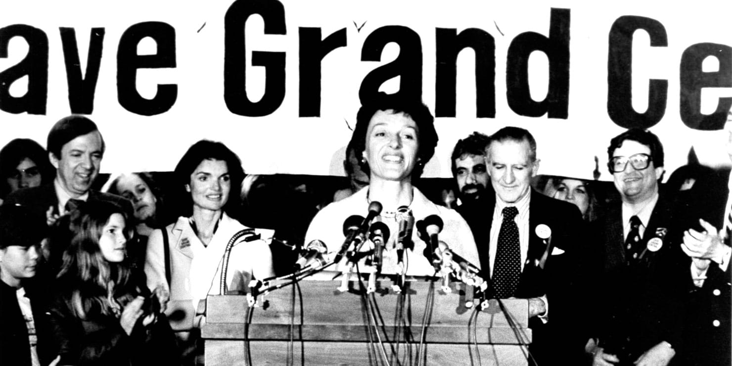 Joan Mondale speaks at a rally to save Grand Central. Photo: Associated Press.