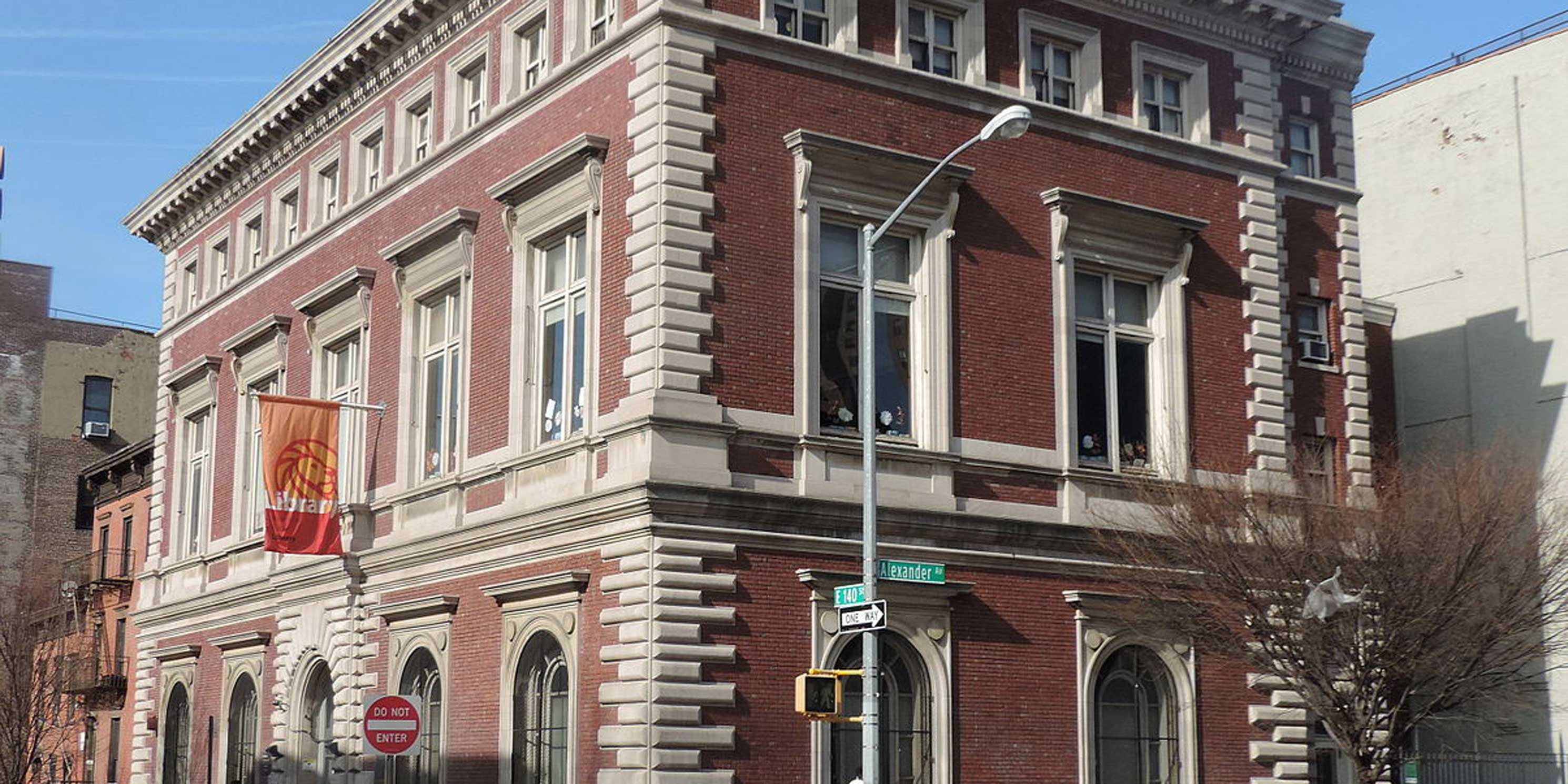 exterior of the New York Public Library's Mott Haven Branch