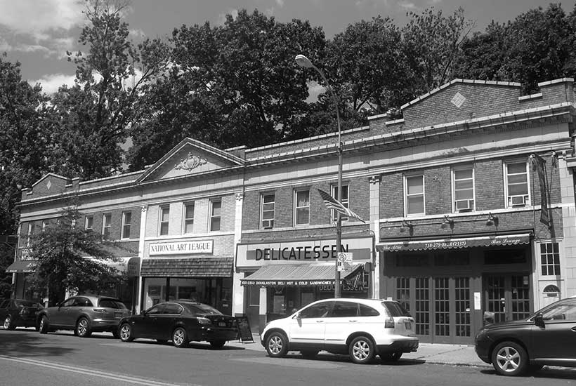 shops in Douglaston, Queens