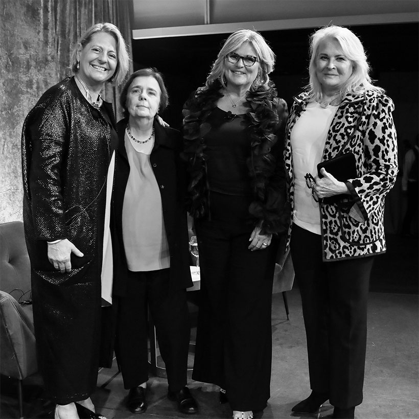 group photo with Laura Walker, Gail Collins, Cynthia McFadden, and Candice Bergen