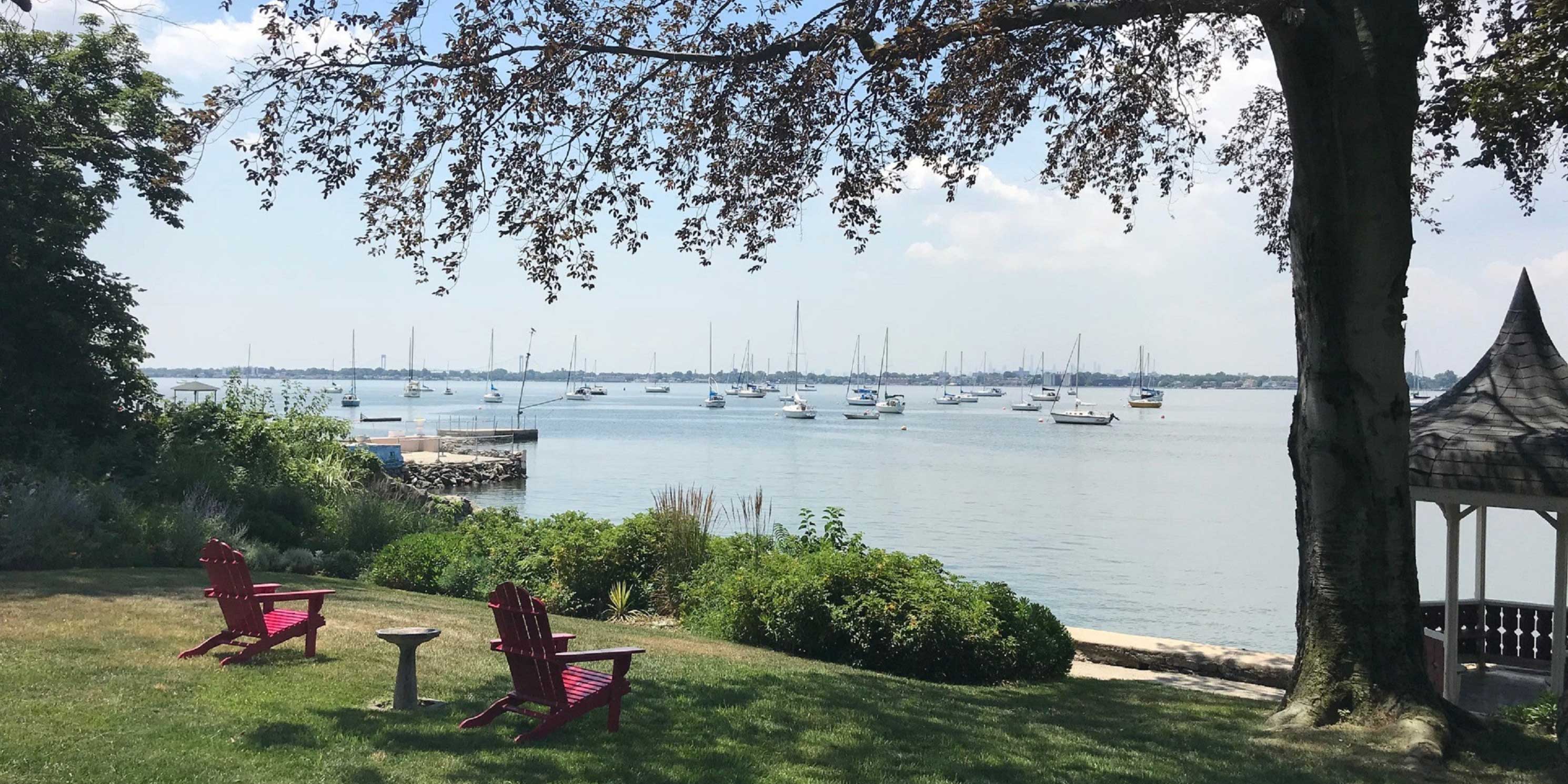 lawn chairs on lawn, City Island