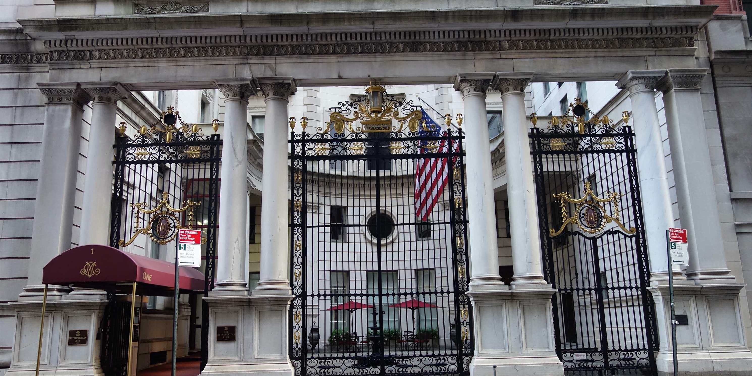 entrance to the Metropolitan Club