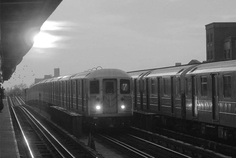 7 subway train in Sunnyside, Queens at sunrise