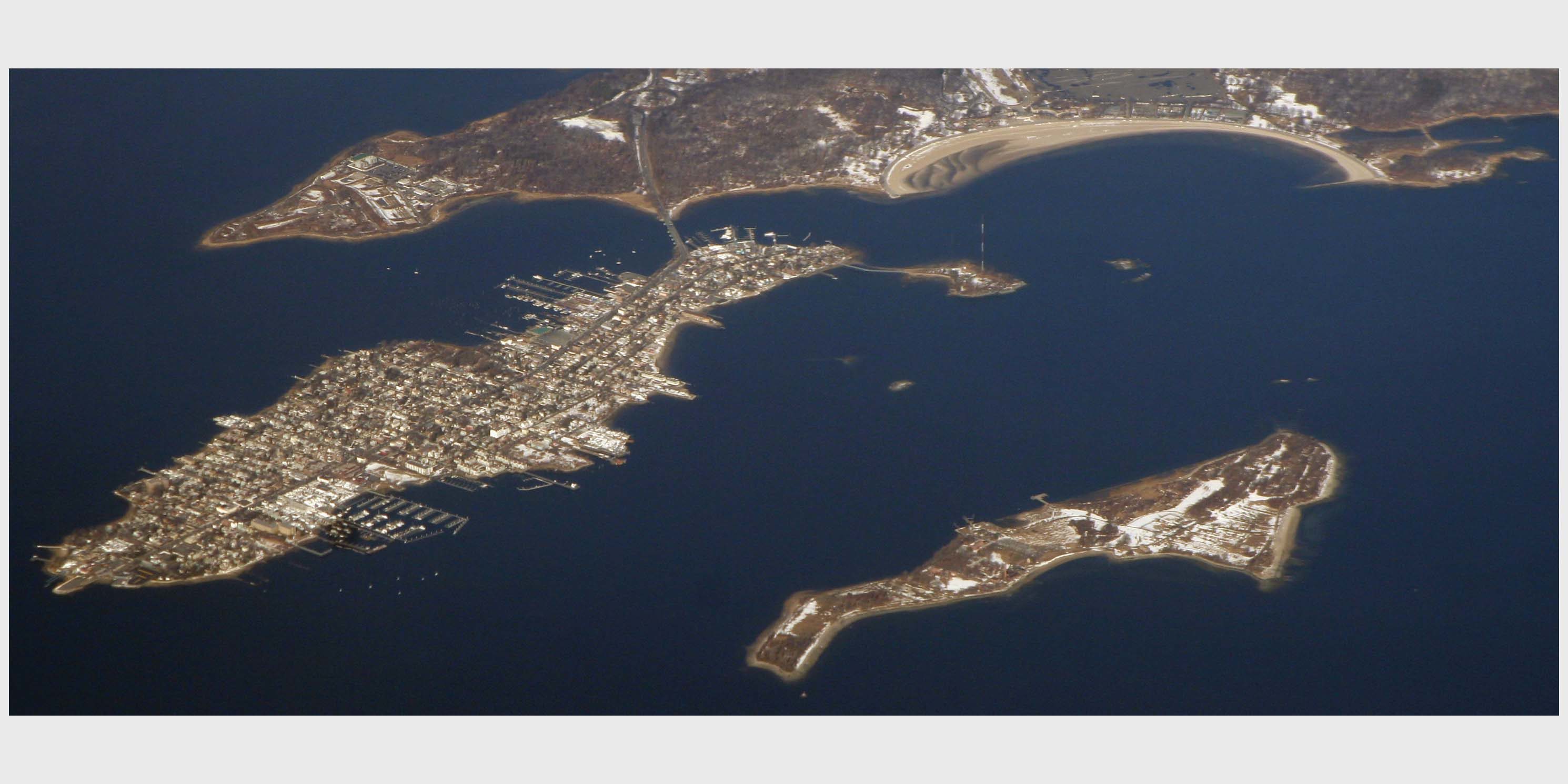 aerial of City Island and Hart Islands