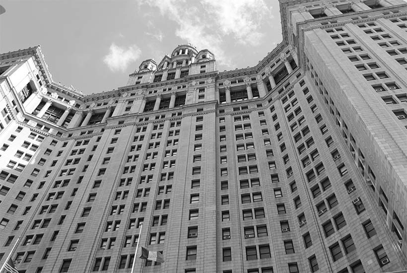 exterior of the Manhattan Municipal Building